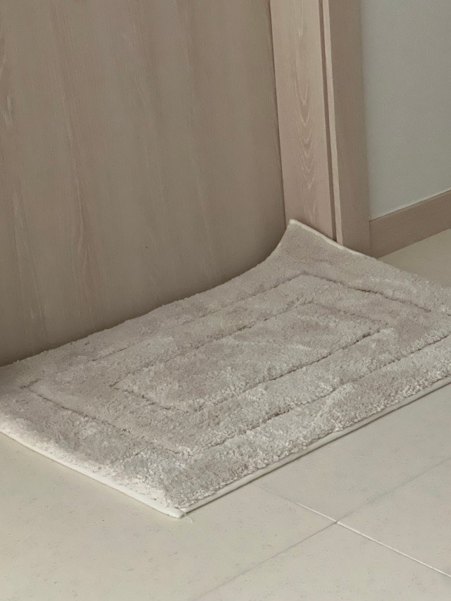 디아르 프리미엄 극세사 욕실 주방 화장실 현관 발매트 40x60cm, 화이트, 1개 상세 이미지 1